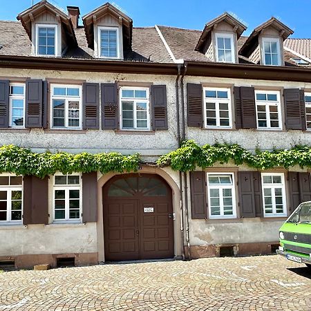 Exklusives Haus, Ruhig Gelegen Im Innenhof, Zentral, Lichtdurchflutet Zustellbett,Babybett Bei Bedarf Karlsruhe Luaran gambar