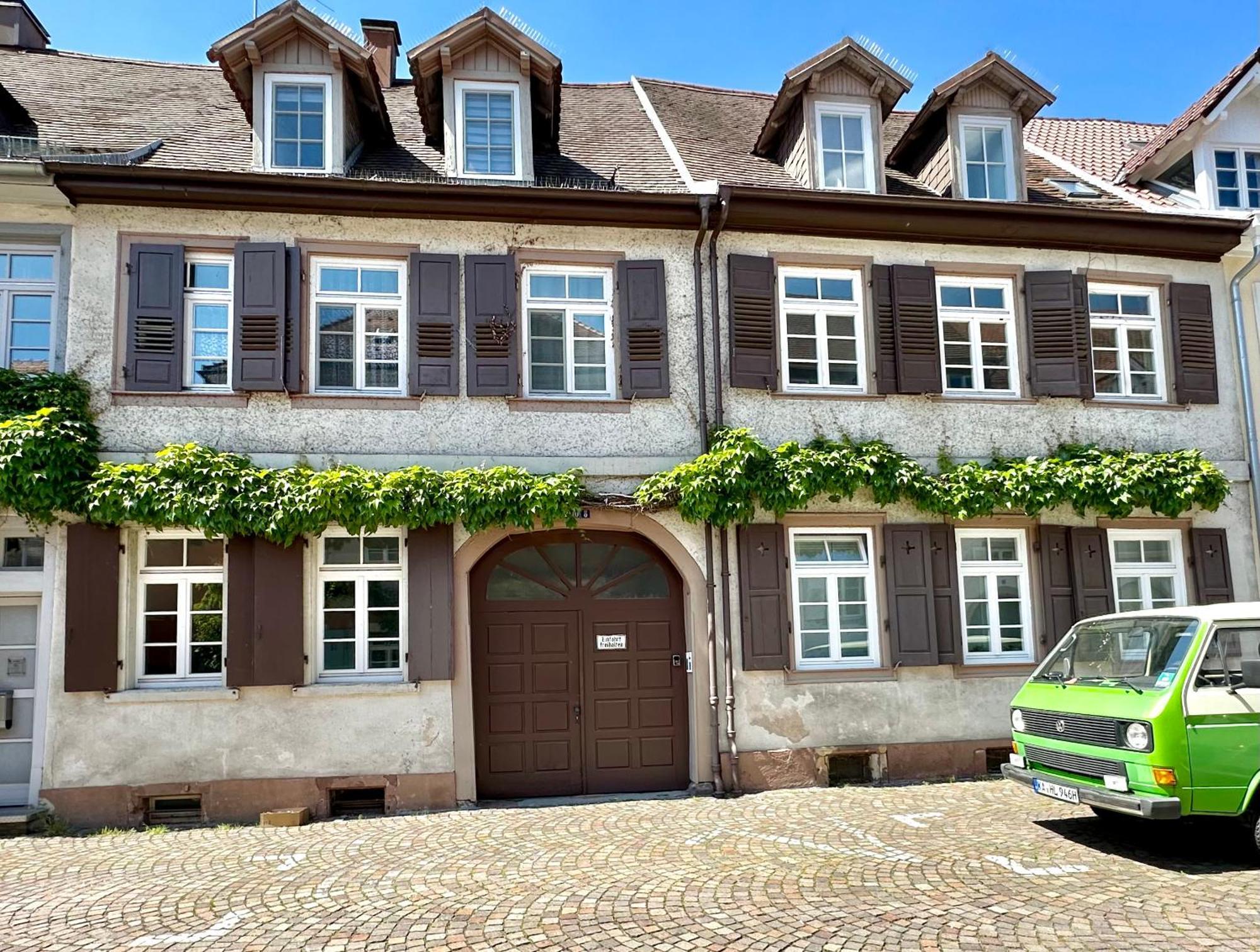 Exklusives Haus, Ruhig Gelegen Im Innenhof, Zentral, Lichtdurchflutet Zustellbett,Babybett Bei Bedarf Karlsruhe Luaran gambar